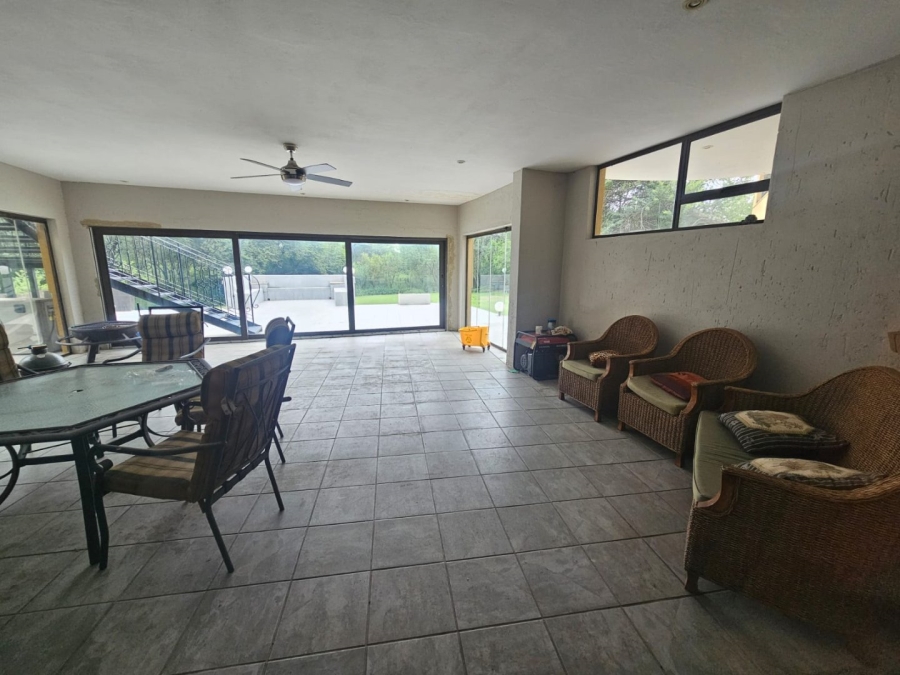 5 Bedroom Property for Sale in Boschenvaal River Front Lodges Free State